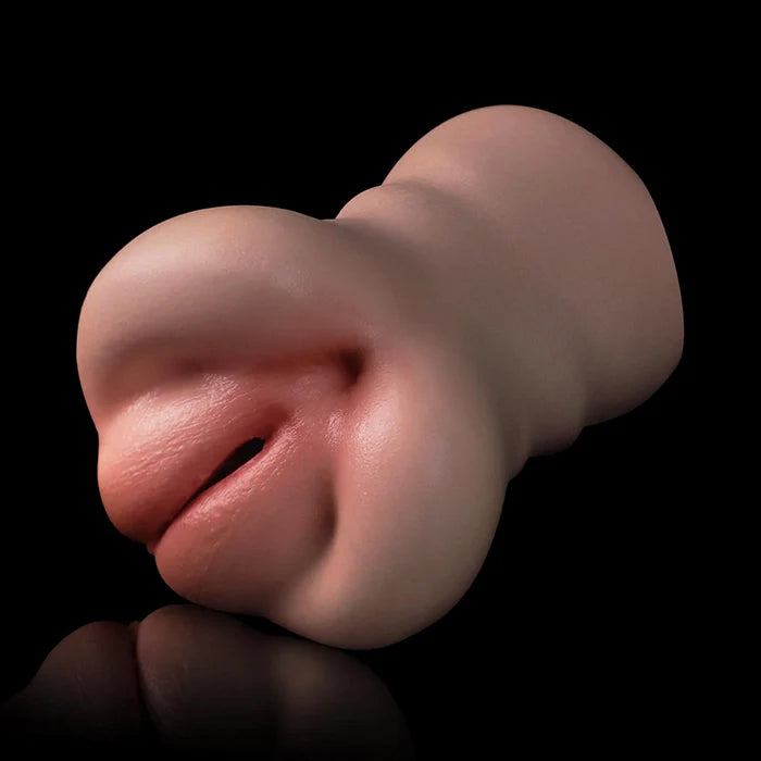 Hallie: 748 g Siliconen pocket pussy met realistische strakke schaamlippen